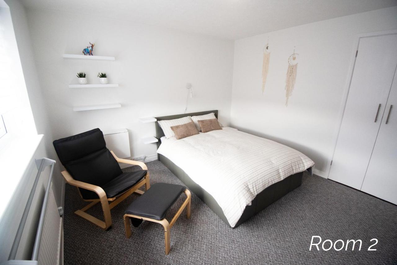 Town House Chantry - With Self Check In And Free Parking - At Ipswichdigs Pensión *